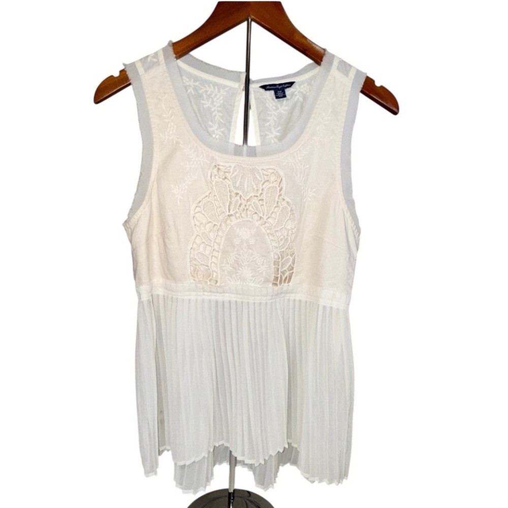 American Eagle Outfitters Cream Pleated Lace Cotton Sleeveless Top Size Medium